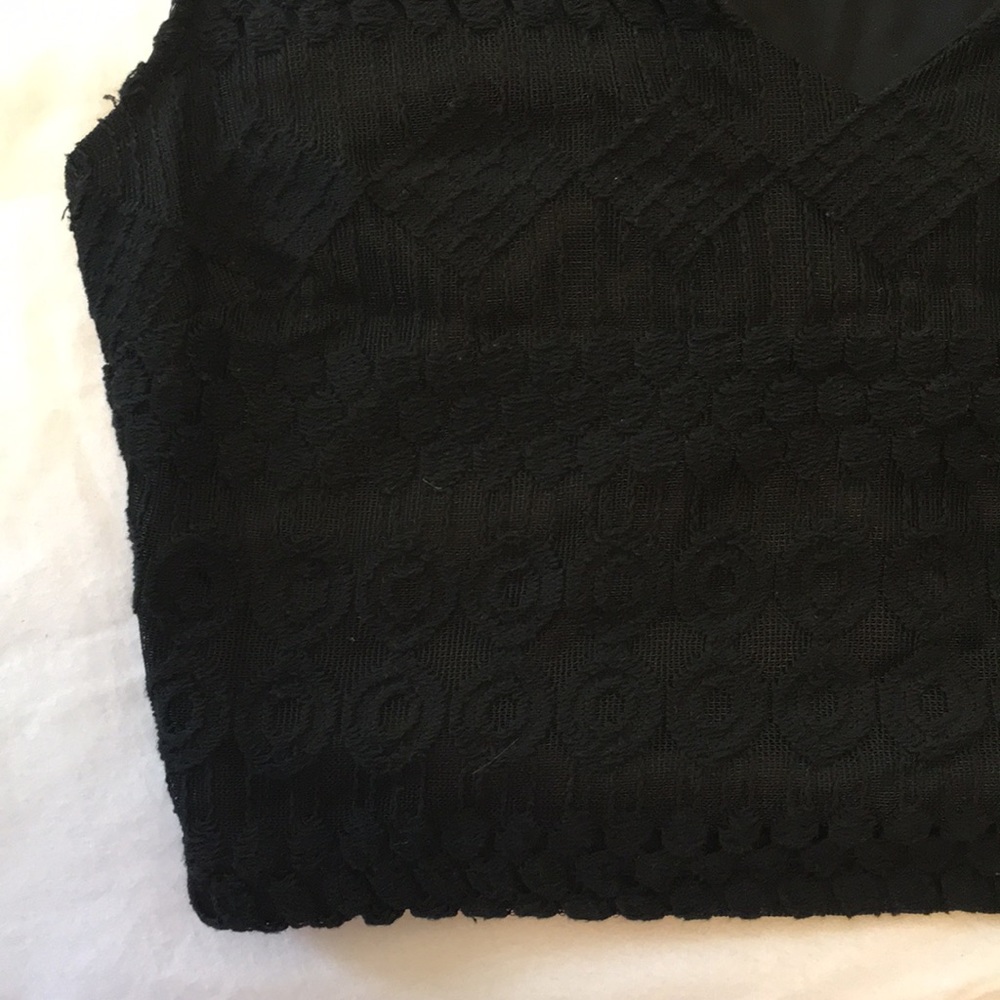 Black crop top - Picture 3 of 8